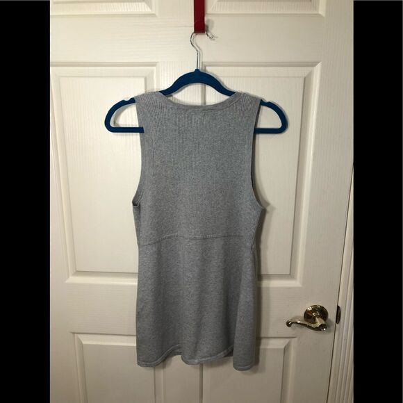 Old Navy sweater - Picture 2 of 4